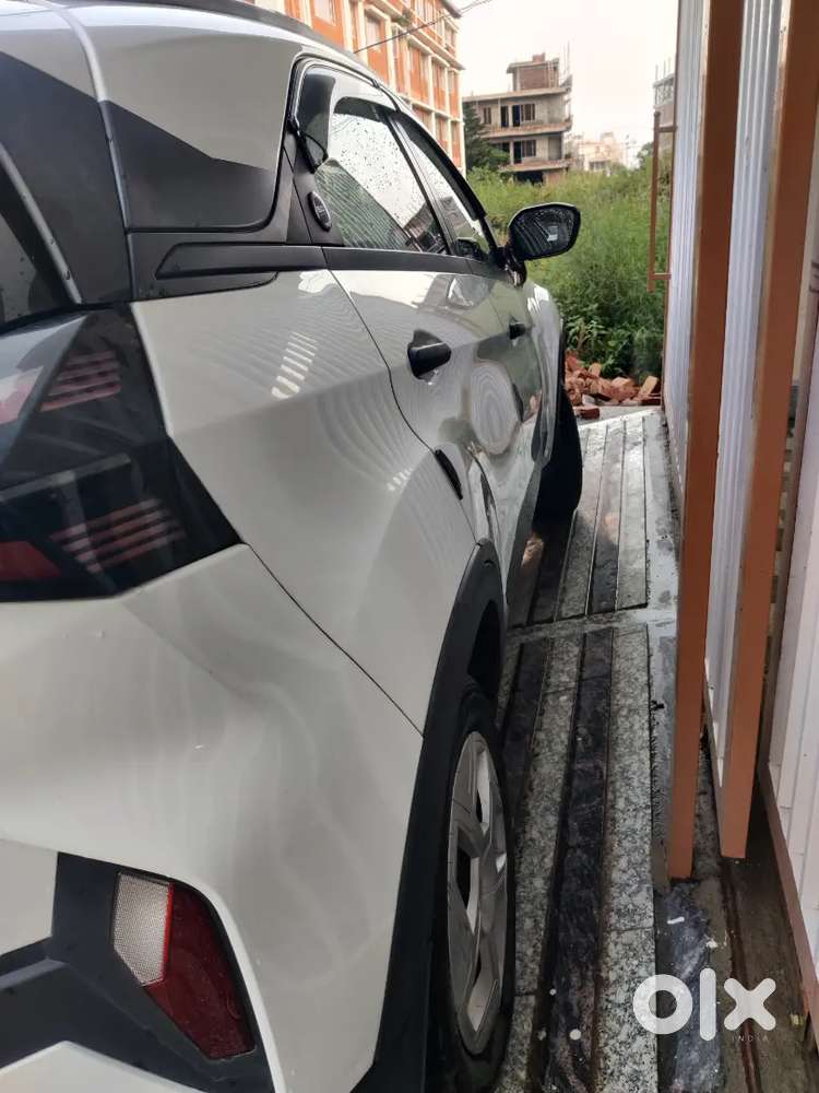Tata Nexon 2024 Petrol 10000 Km Driven, With Sunroof Also