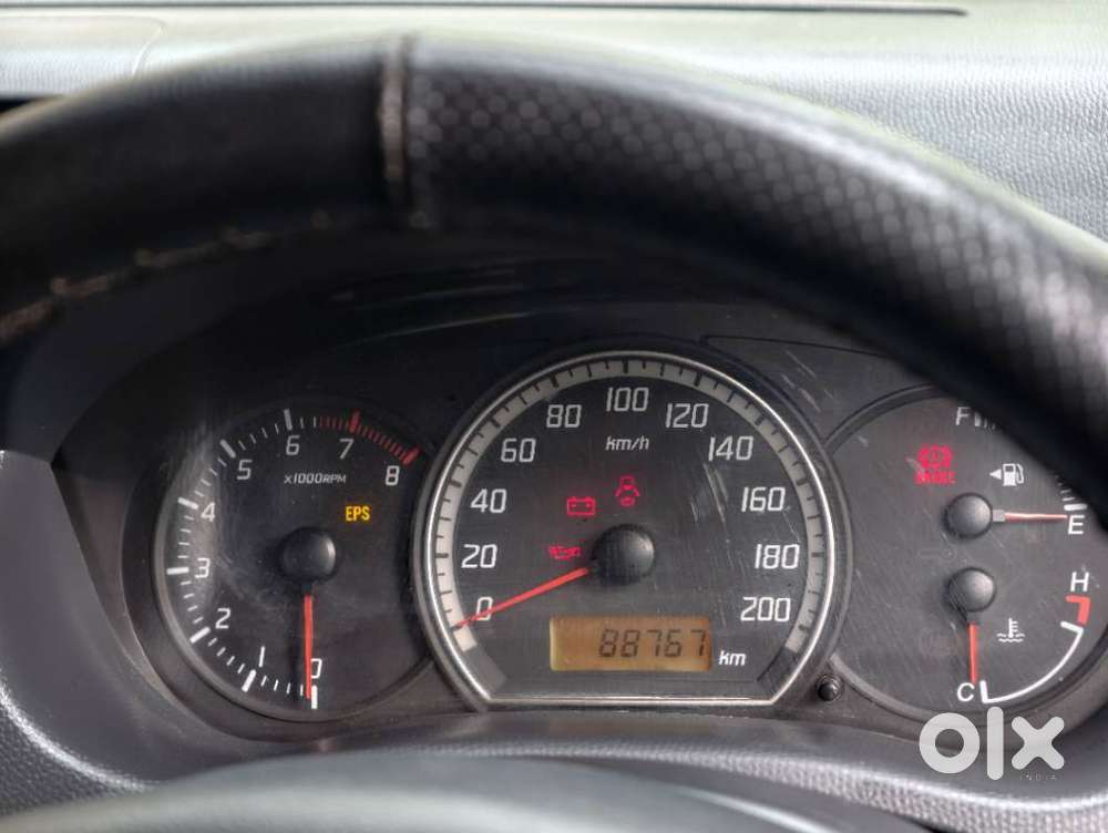 Maruti Suzuki Swift Vxi + Manual, 2005, Petrol