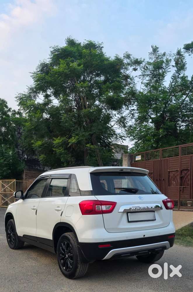 Maruti Suzuki Brezza 1.5 Zxi Smart Hybrid, 2021, Petrol