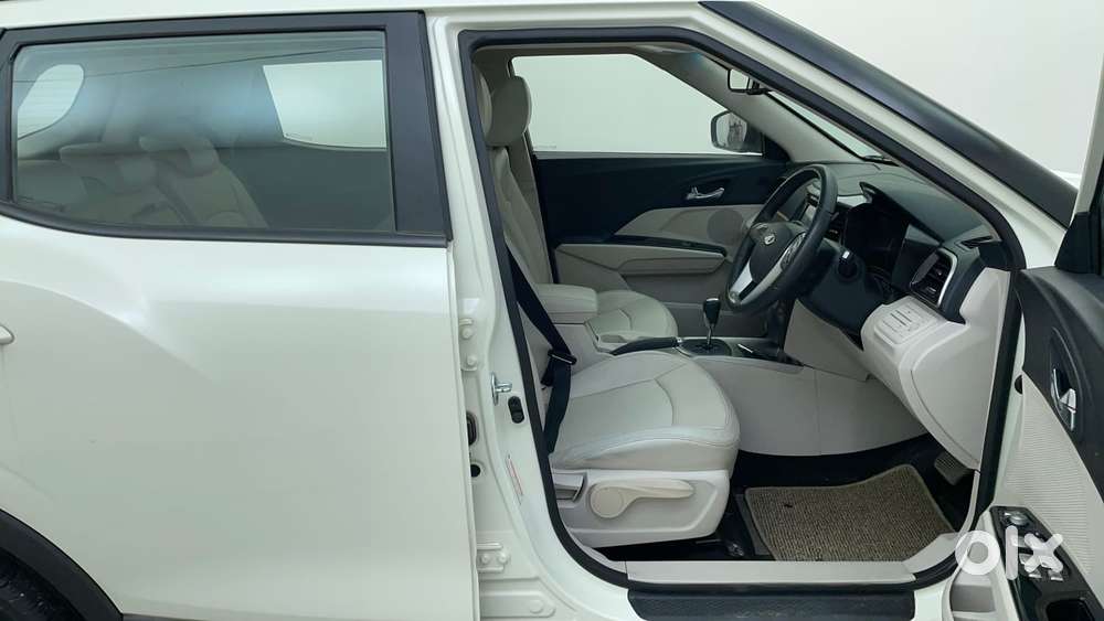 Mahindra Xuv300 W8 (o) 1.5 Diesel Amt, 2021, Diesel