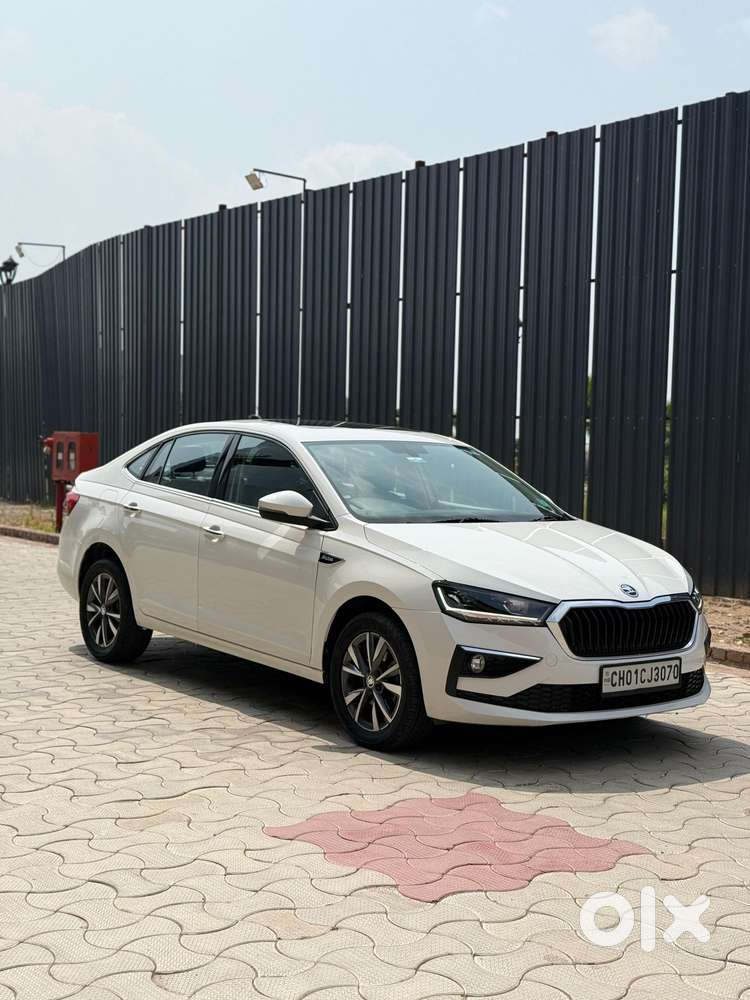 Skoda Slavia Style Matte 1.0 Tsi At, 2022, Petrol