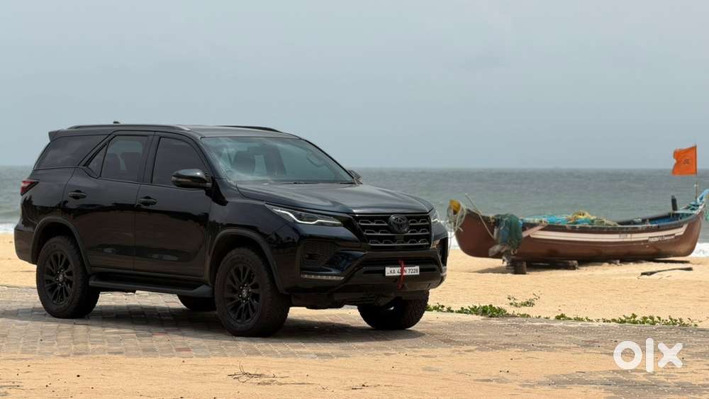 Toyota Fortuner 4x4 Automatic - Blacked Out