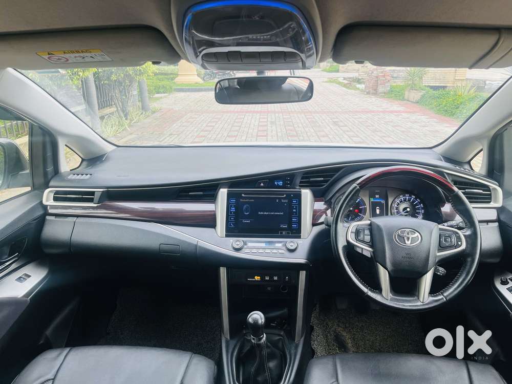 Toyota Innova Crysta [2020-ongoing] 2.4 Vx 8 Str, 2020, Diesel