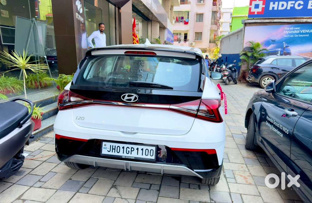 Hyundai I20 Asta Optional Ivt/2500 Km/ 5 Months Old/ Scratchless