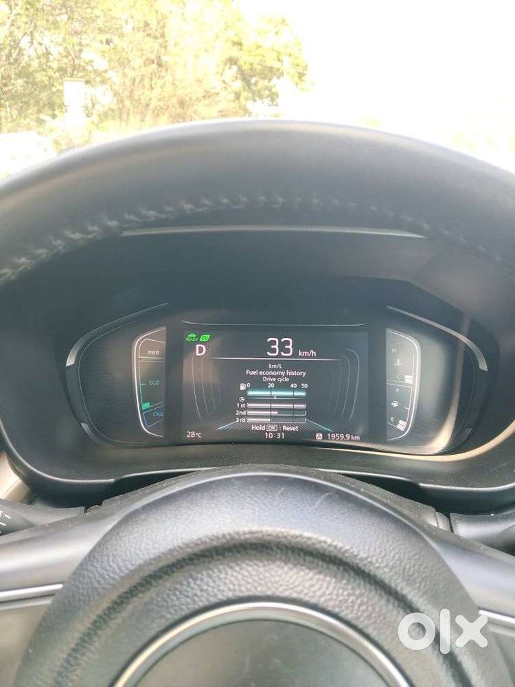 Maruti Suzuki Grand Vitara 1.5 Alpha Plus Intelligent Hybrid Ecvt, 2..