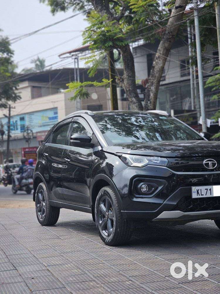 Tata Nexon 1.2 Revotron Xza Plus (o) Amt, 2021, Petrol
