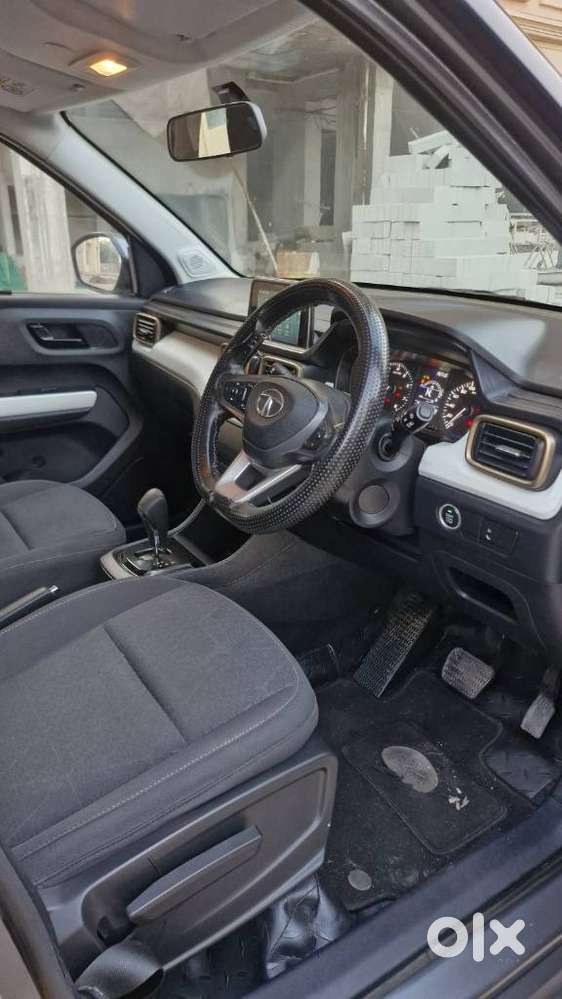 Tata Punch Accomplished Amt Sunroof, 2023, Petrol