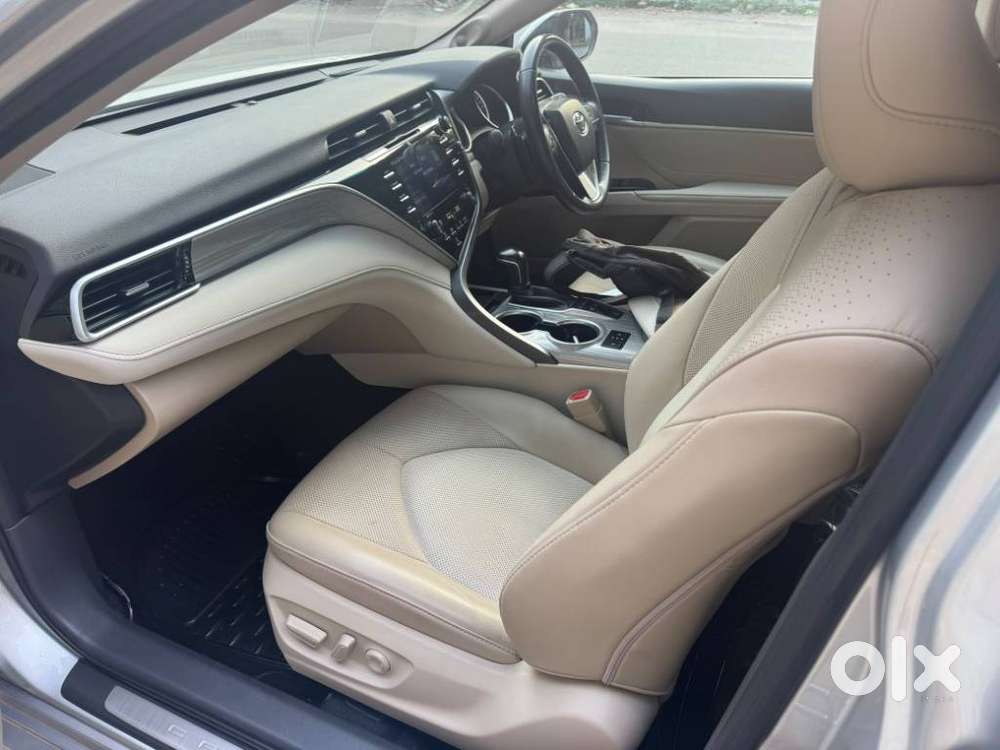 Toyota Camry Hybrid, 2021, Petrol