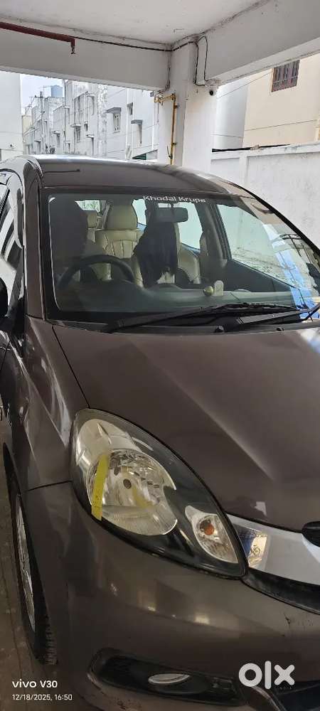 Honda Mobilio 
વીમો શરૂ 
સેવન સીટર કાર 
 કન્ડિશન સારી