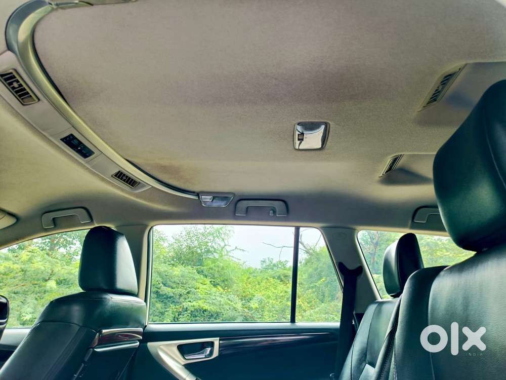 Toyota Innova Crysta 2.4 Zx Mt, 2017, Diesel