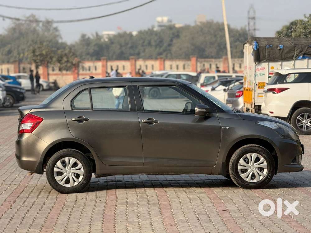 Maruti Suzuki Swift Dzire Vxi Optional, 2015, Petrol