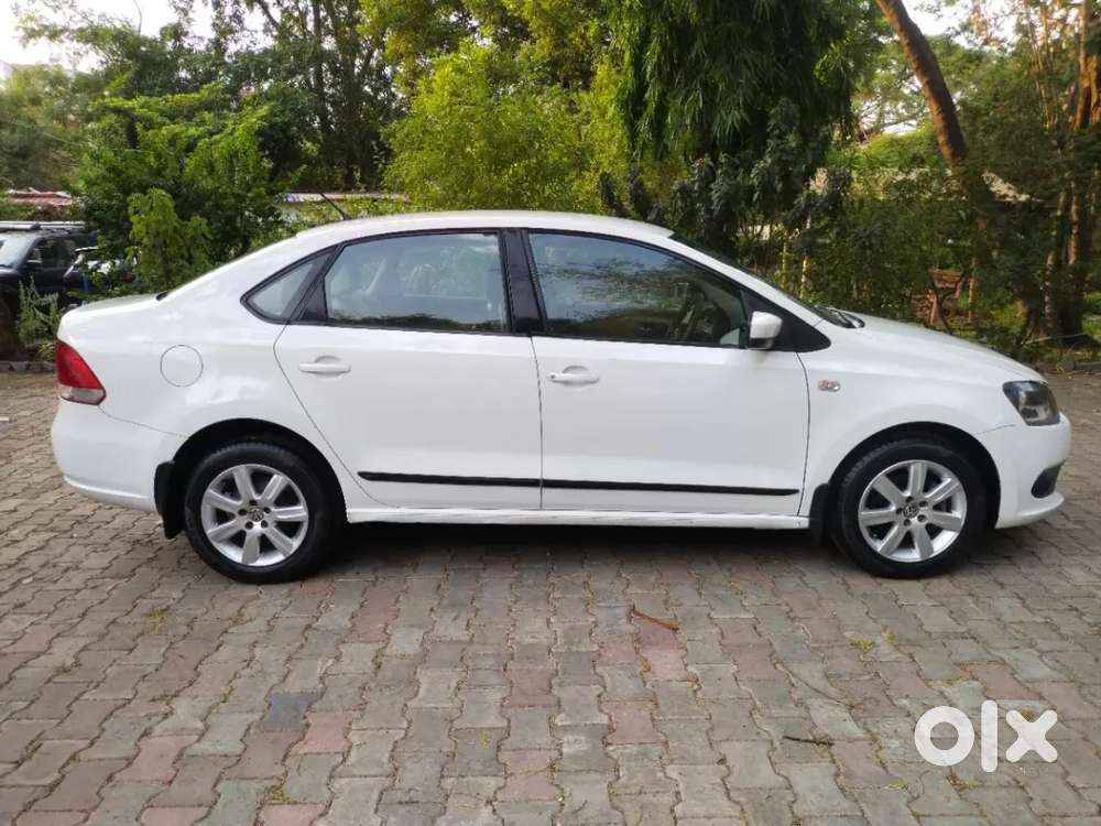 Volkswagen Vento 1.2l Tsi Highline Plus At Petrol, 2015, Petrol
