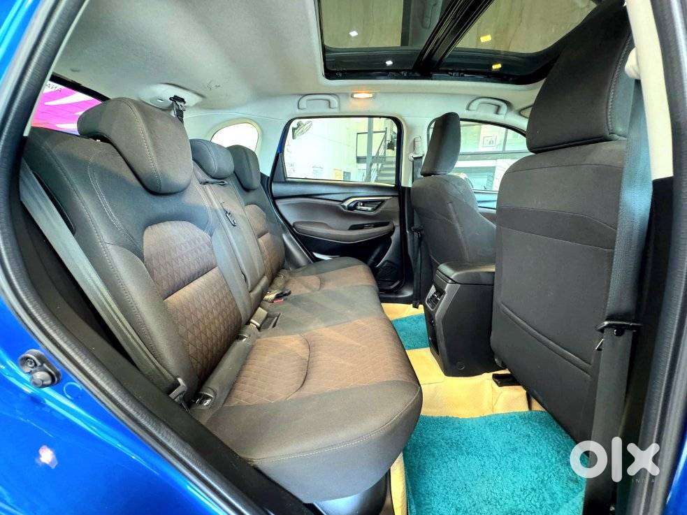 Toyota Urban Cruiser Hyryder 1.5 G Hybrid, 2023, Petrol