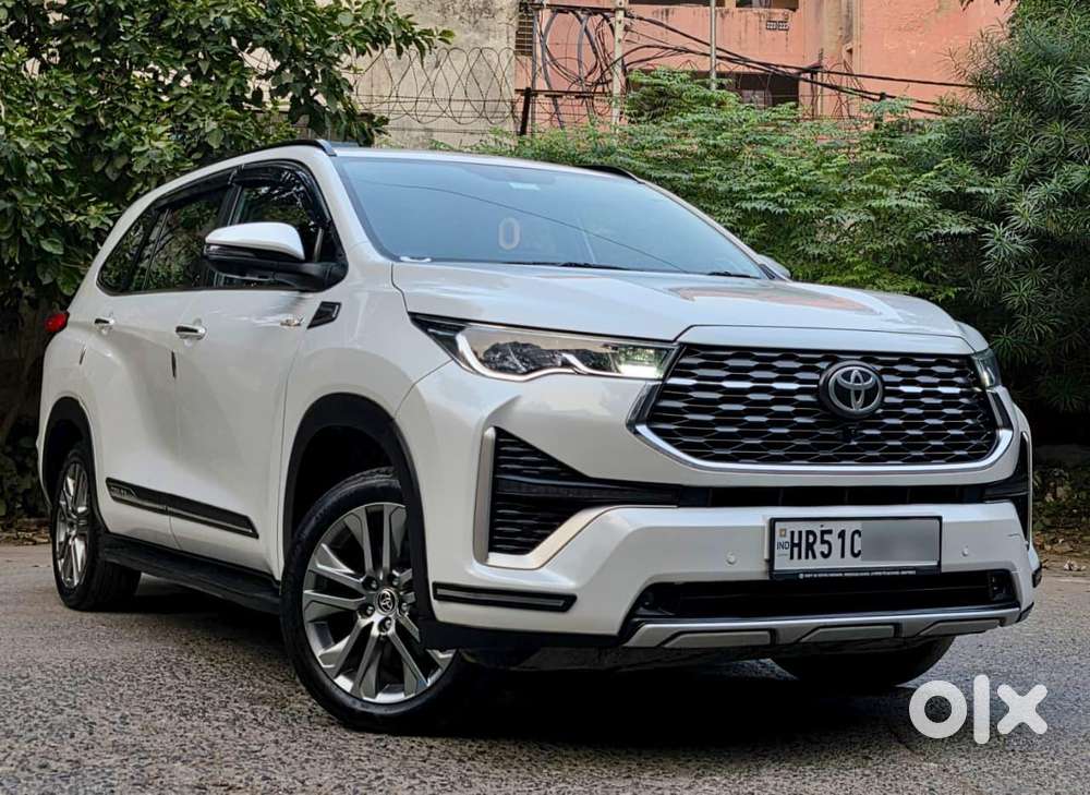 Toyota Innova Hycross 2.0 Zx Hybrid 7 Str, 2024, Petrol
