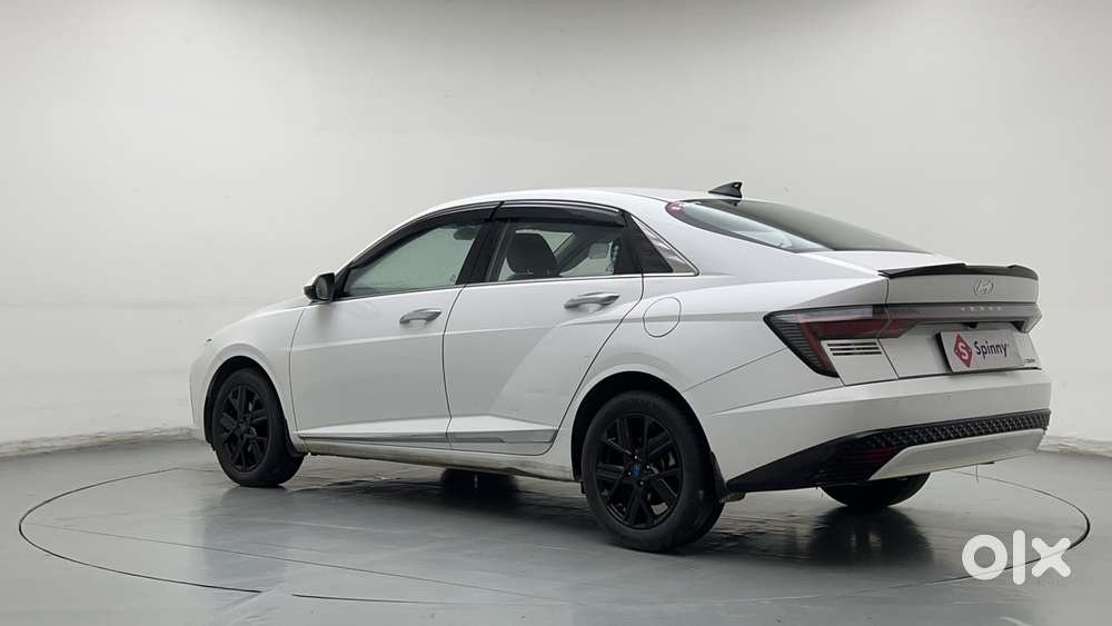 Hyundai Verna 1.5 Sx (o) Turbo Petrol Dct, 2023, Petrol