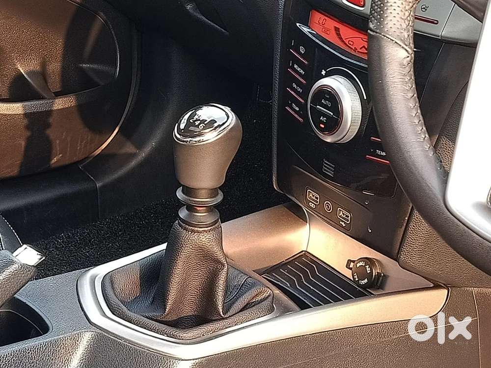 Mahindra Xuv300 W8 Option, 2023, Petrol