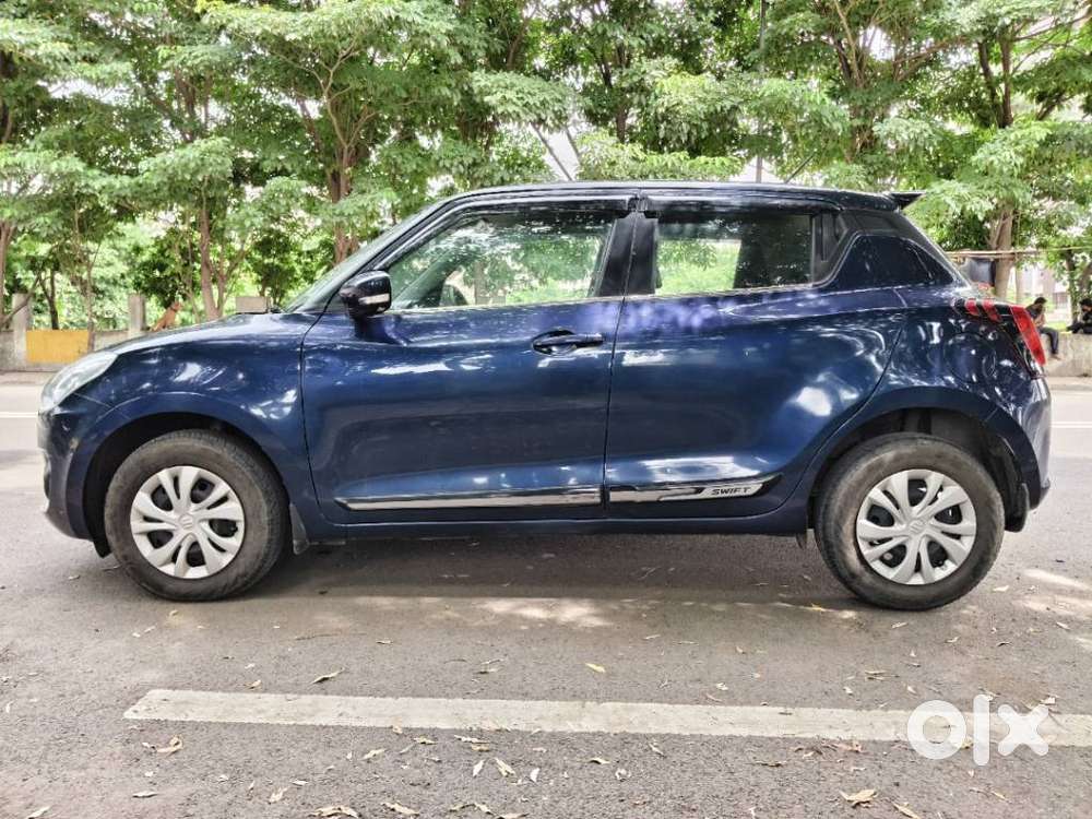 Maruti Suzuki Swift Vxi + Manual, 2023, Petrol