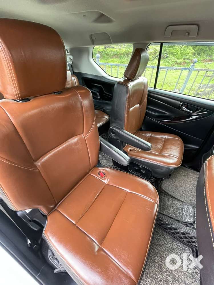 Toyota Innova Crysta [2020-ongoing] 2.4 Gx 7 Str, 2024, Diesel