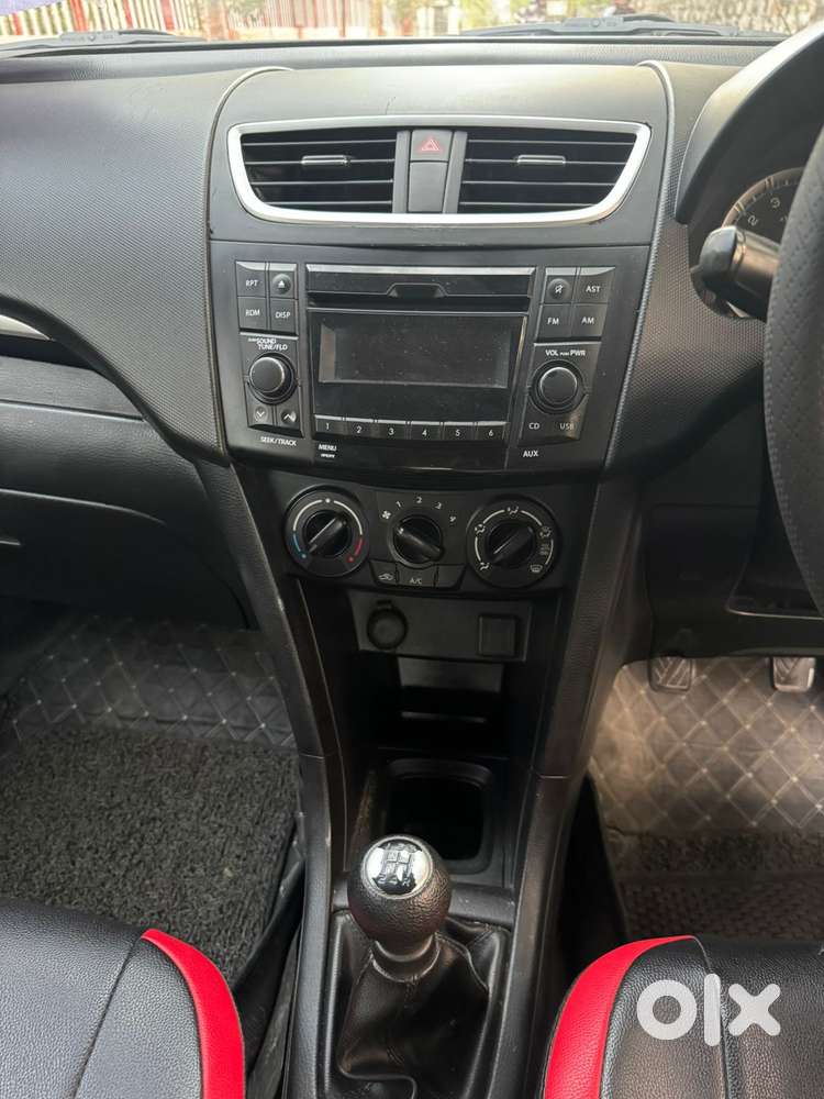 Maruti Suzuki Swift Vxi Optional, 2017, Petrol