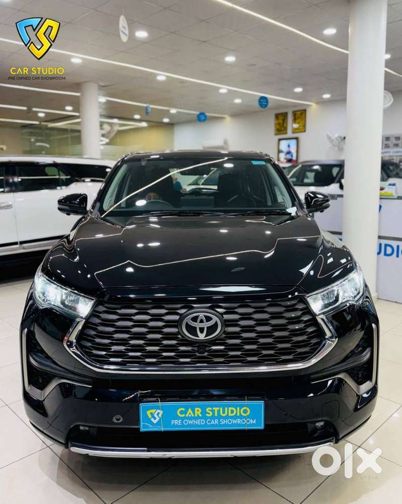 Toyota Innova Hycross 2.0 Zx Hybrid 7 Str, 2024