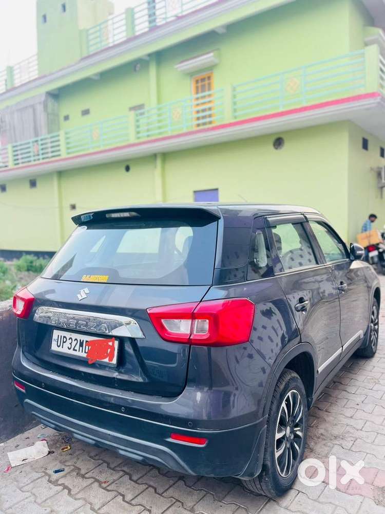 Maruti Suzuki Brezza 2022 Petrol 60000 Km Driven