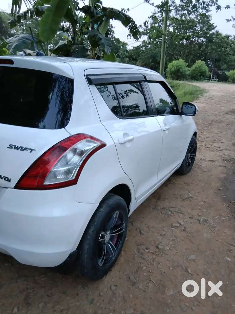 Maruti Suzuki Swift 2013