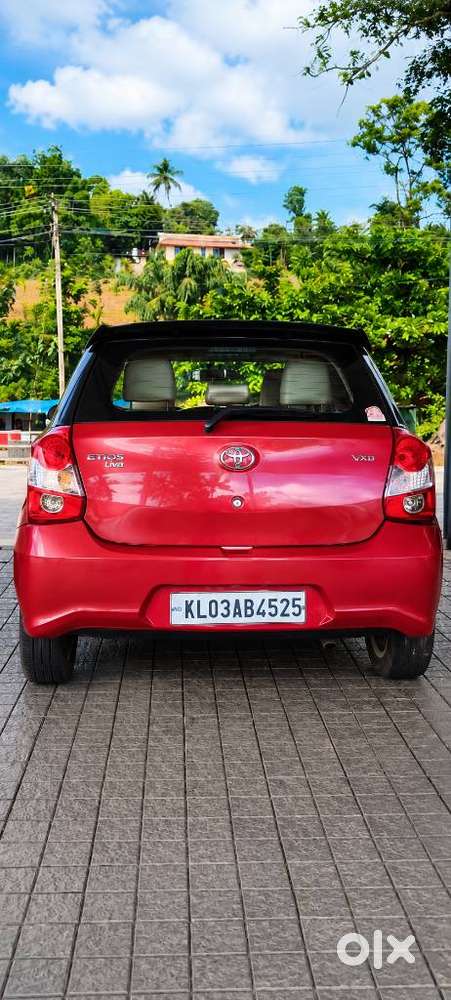 Toyota Etios Liva Vd Dual Tone, 2017, Diesel