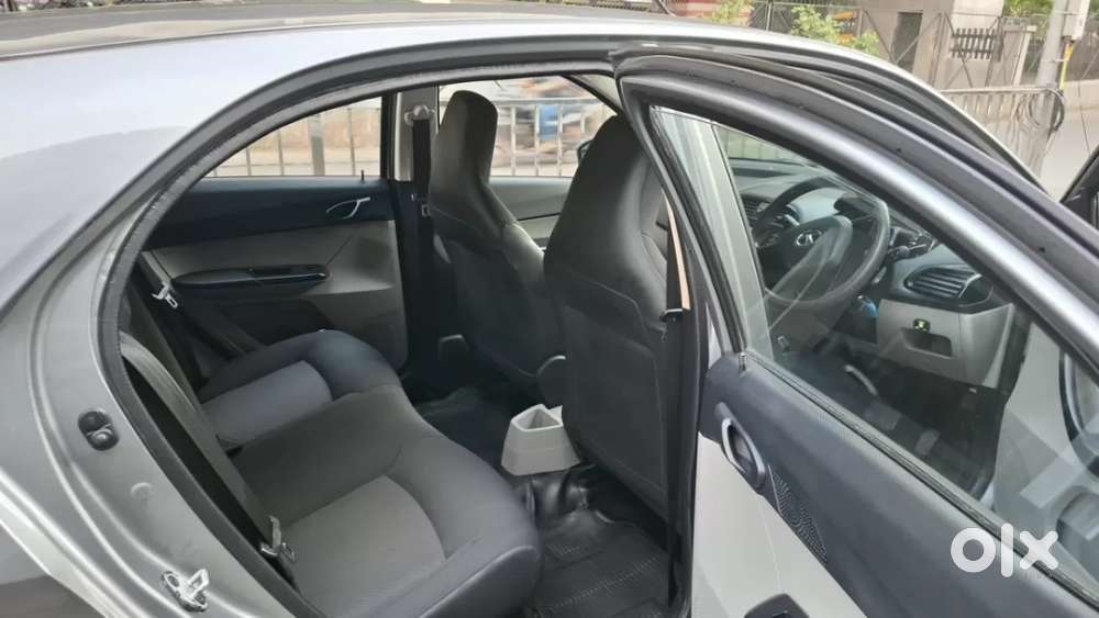 Tata Tiago 1.2 Revotron Xta, 2018, Petrol