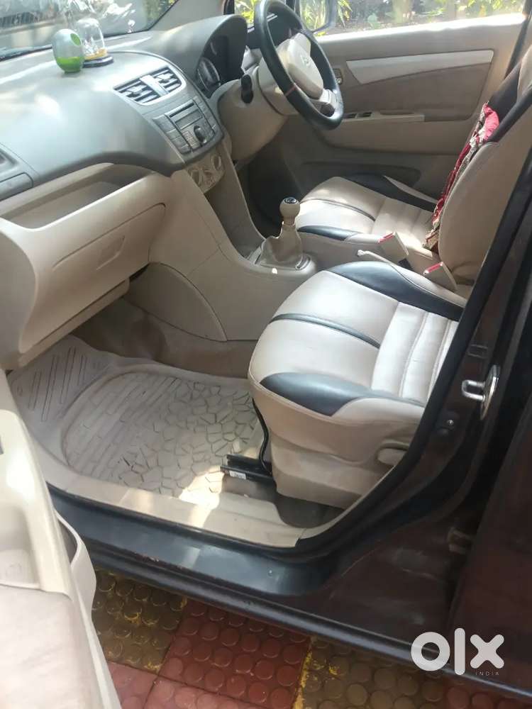 Maruti Suzuki Ertiga Vxi Petrol 2013