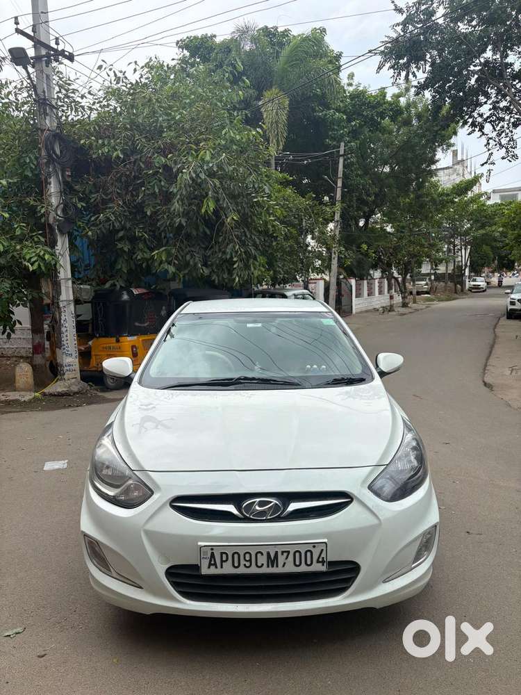 Hyundai Verna Fluidic 1.6 Crdi Sx Opt, 2012, Diesel