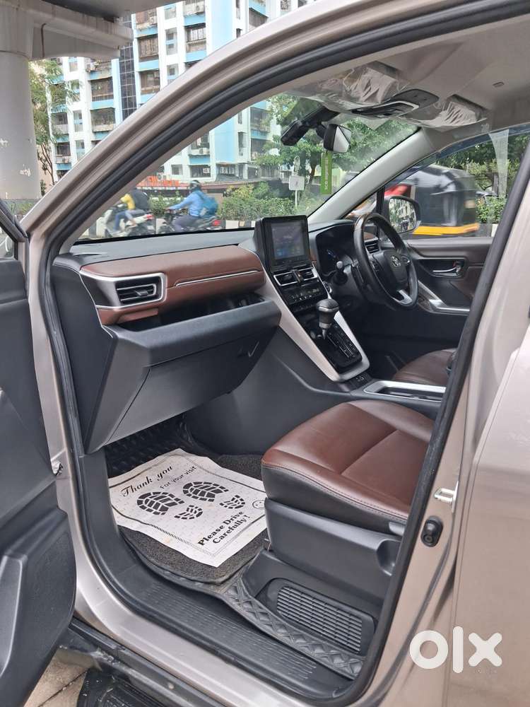 Toyota Innova Hycross 2.0 Vx Hybrid 7 Str, 2023, Petrol