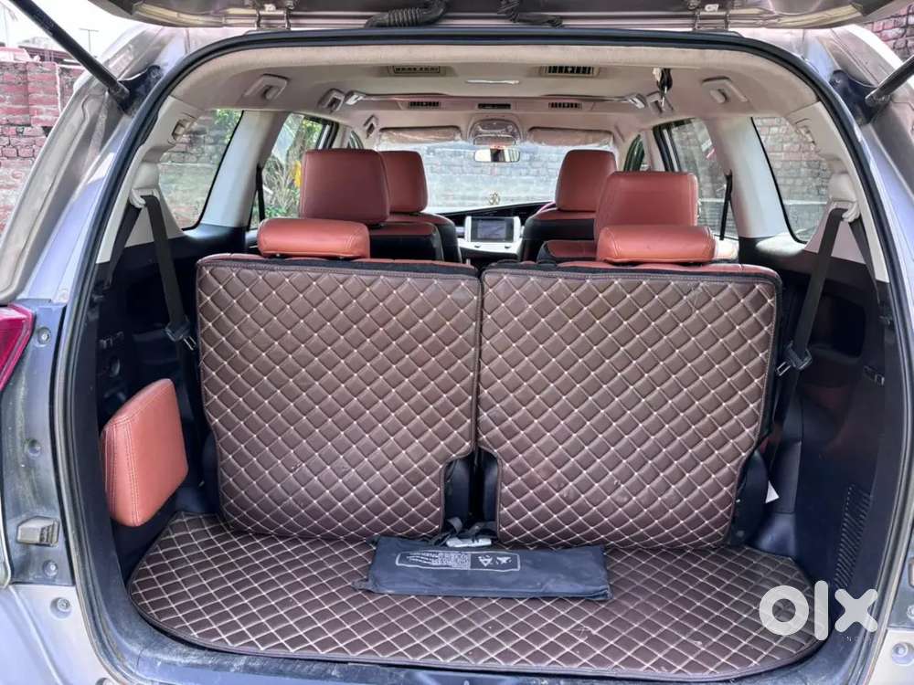 Toyota Innova Crysta 2.4 V 2019