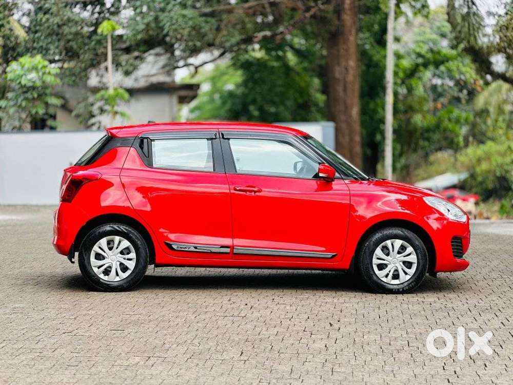 Maruti Suzuki Swift Vxi Optional, 2020, Petrol