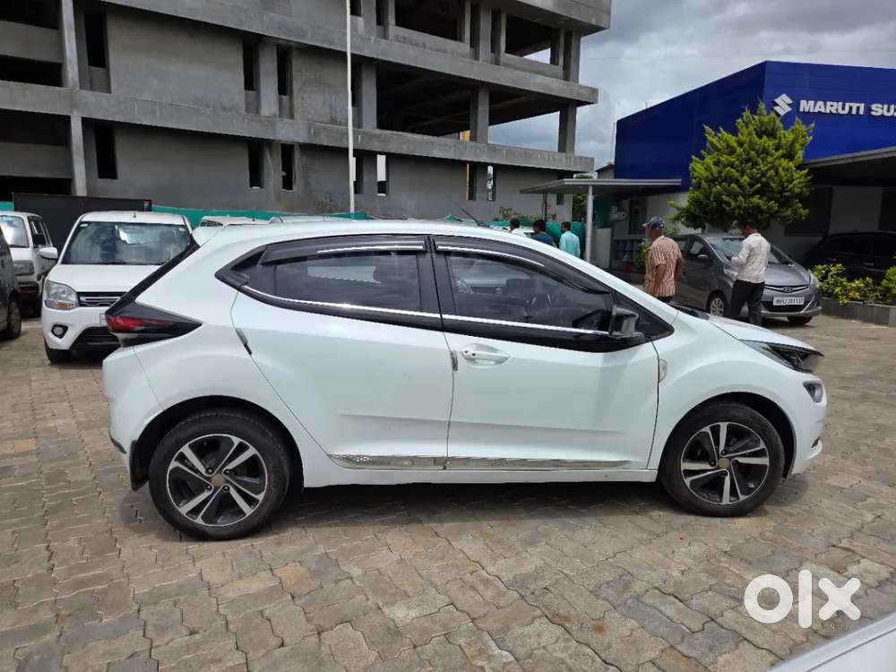 Tata Altroz Xz, 2022, Petrol