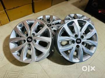 16 inch Hyundai Creta Type 2 Silver OEM Alloy wheels set of 4 Spare Parts 1769111705