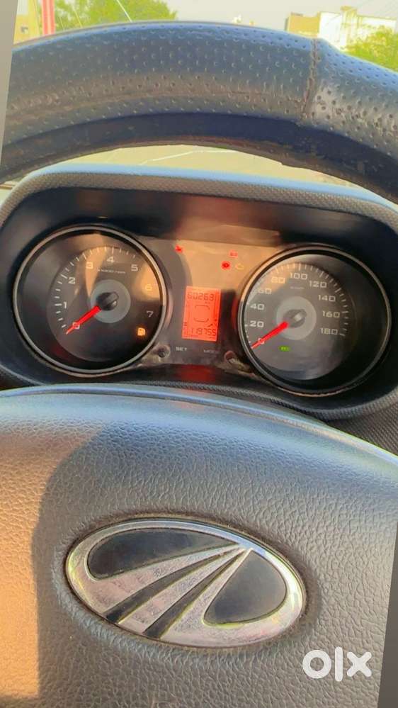 Mahindra Tuv 300 T4, 2017, Diesel