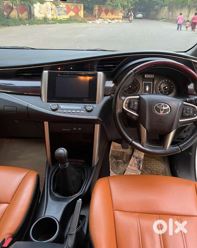 Toyota Innova Crysta 2.4 V, 2017, Diesel