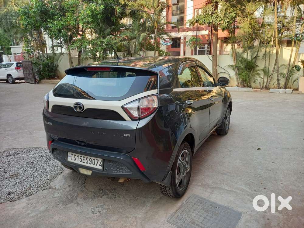 Tata Nexon 1.5 Revotorq Xm (s), 2018, Diesel