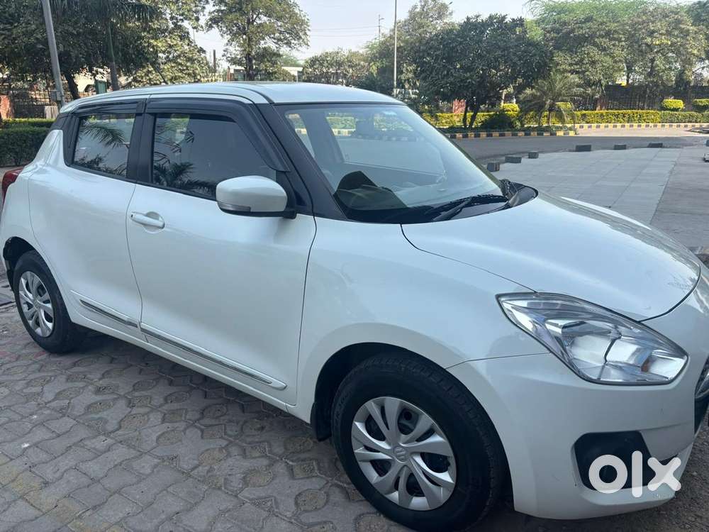 Automatic Swift 2021 Vxi Petrol