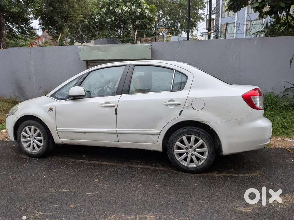 Maruti Suzuki Sx4 Zxi Petrol 2010