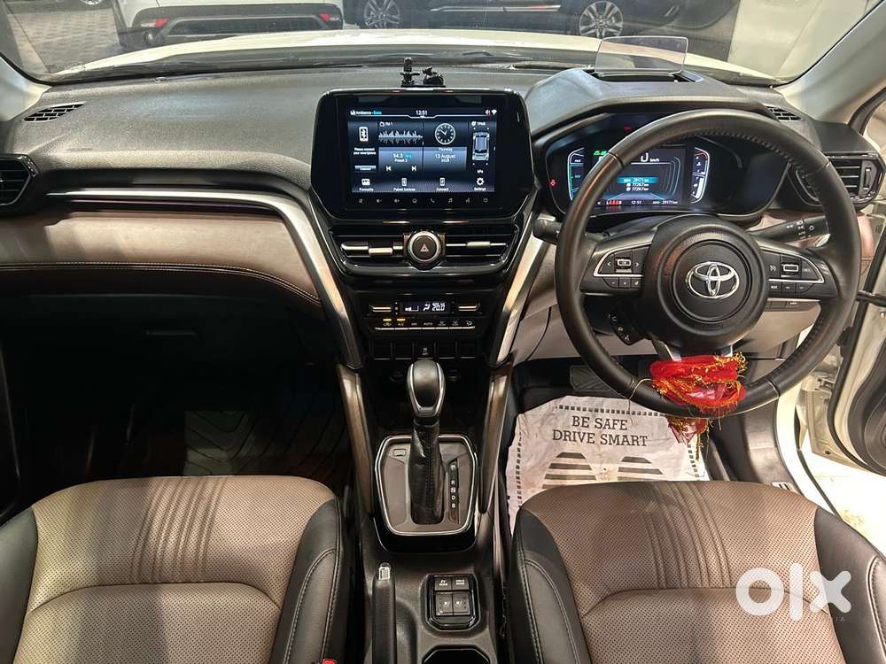 Toyota Urban Cruiser Hyryder V Hybrid Aero Edition, 2025, Petrol