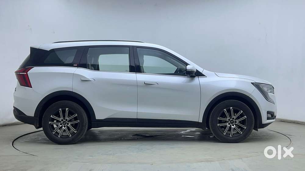 Mahindra Xuv700 2.0 Ax 7 Petrol At Luxury Pack Str, 2022, Petrol