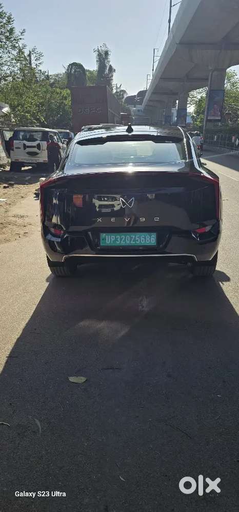 Mahindra Xev 9e Top Model November 2025 Electric 4000 Km Driven