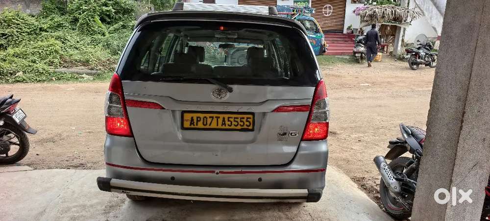 Toyota Innova 2015 Diesel Well Maintained