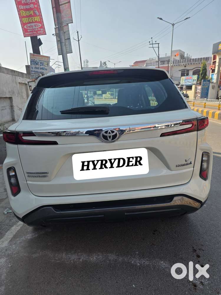 Toyota Urban Cruiser Hyryder V Hybrid Aero Edition, 2024, Petrol