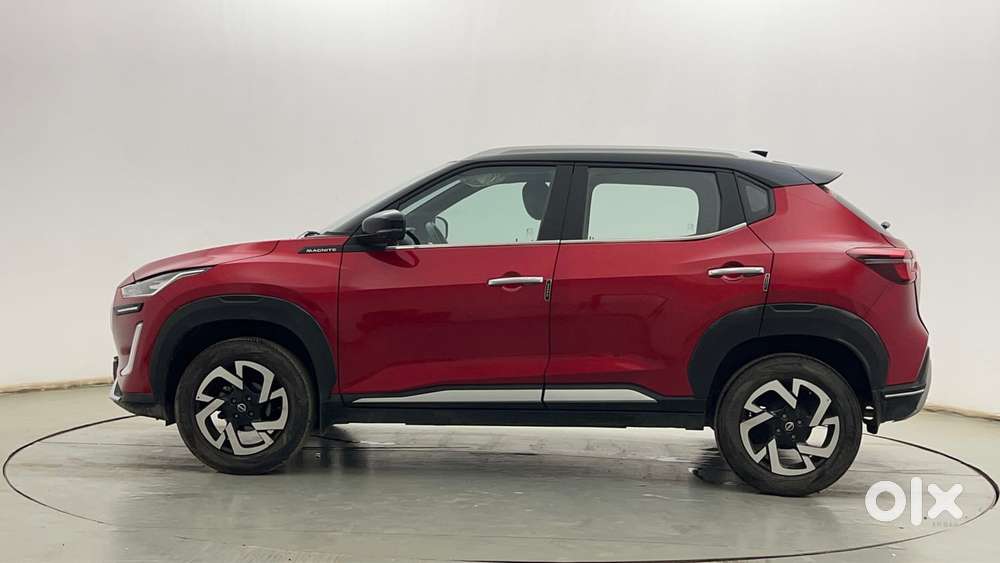Nissan Magnite 1.0 Xv Dual Tone, 2023, Petrol