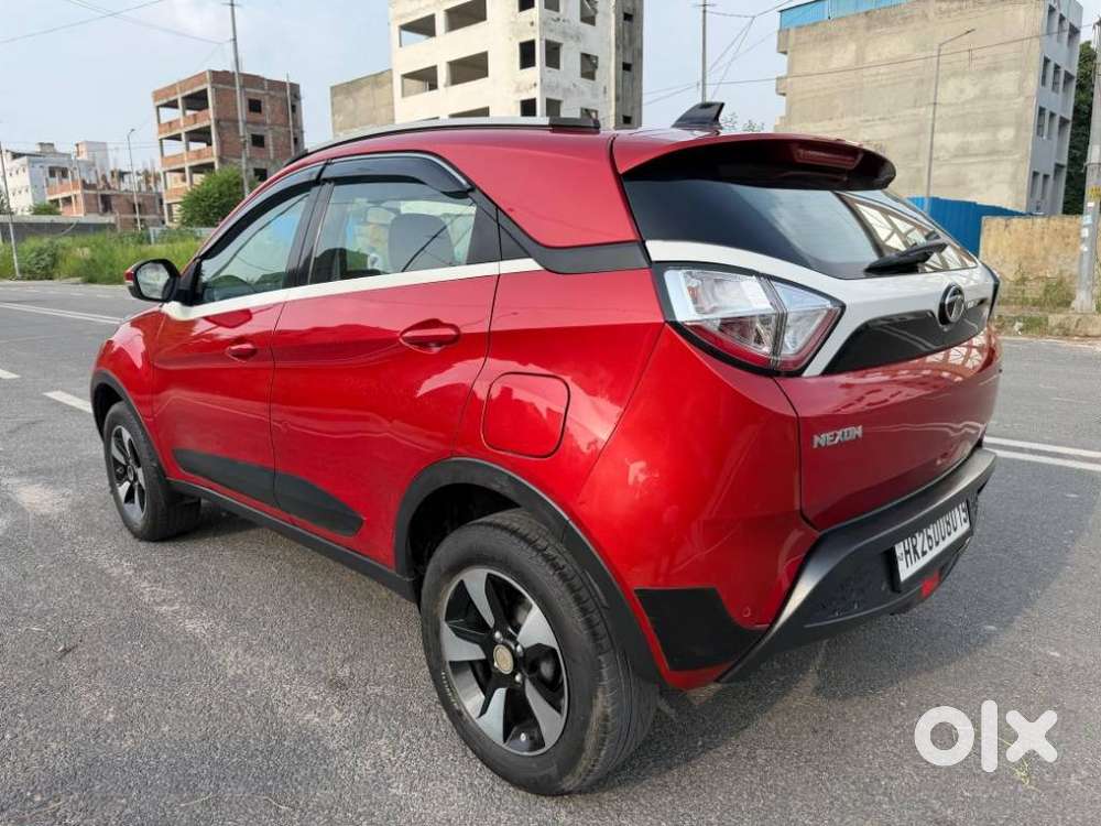 Tata Nexon 1.2 Revotron Xza Plus, 2018, Petrol