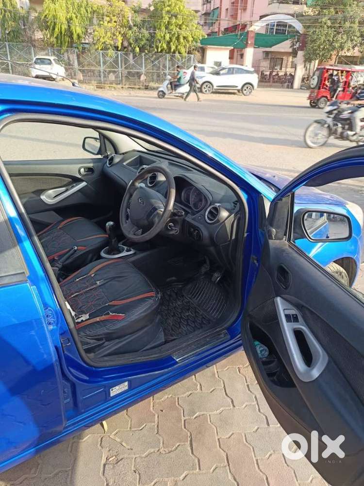 Ford Figo 1.2 Duratec Petrol Zxi, 2013