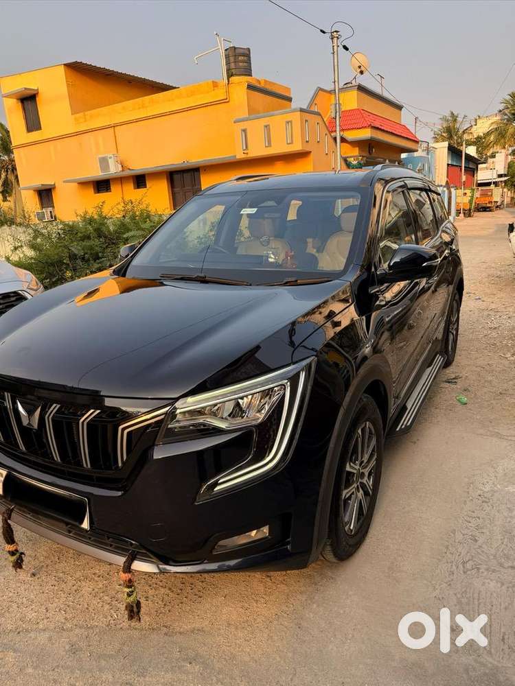 Mahindra Xuv700 2023 Petrol Well Maintained