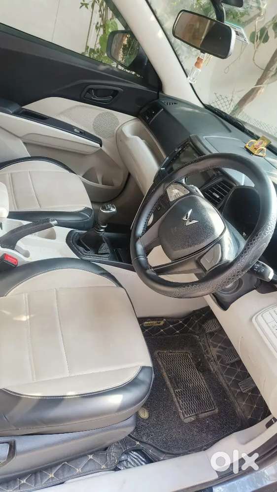 Mahindra Xuv300 1.2 W6 2022